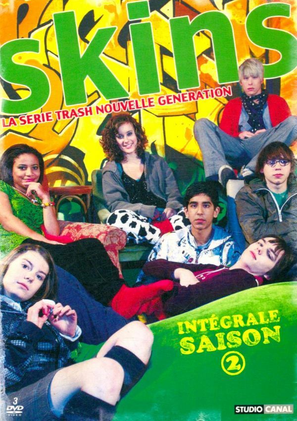 Livrenpoche : Skins-Saison 2 - Aysha Rafaele, Simon Massey, Harry Enfield, Charles Martin - DVD