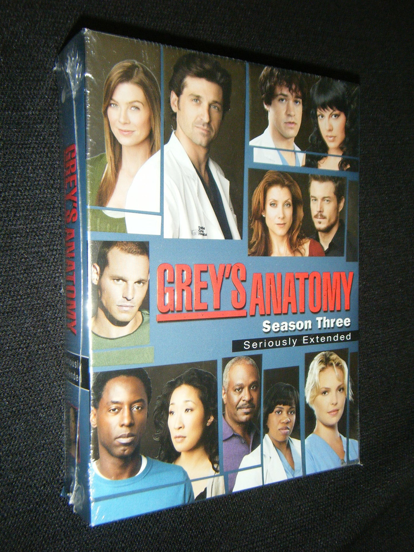 Livrenpoche : Grey's anatomy Season three - Seith Mann, Daniel Minahan, Peter Horton, Jeff Melman, Jessica Yu, Rob Corn, James Frawley, Tom Verica, Tamra Davis, Christopher Misiano, Adam Arkin, Dan Lerner, Greg Yaitanes, Michael N. Grossman, Julie Ann Robinson - DVD