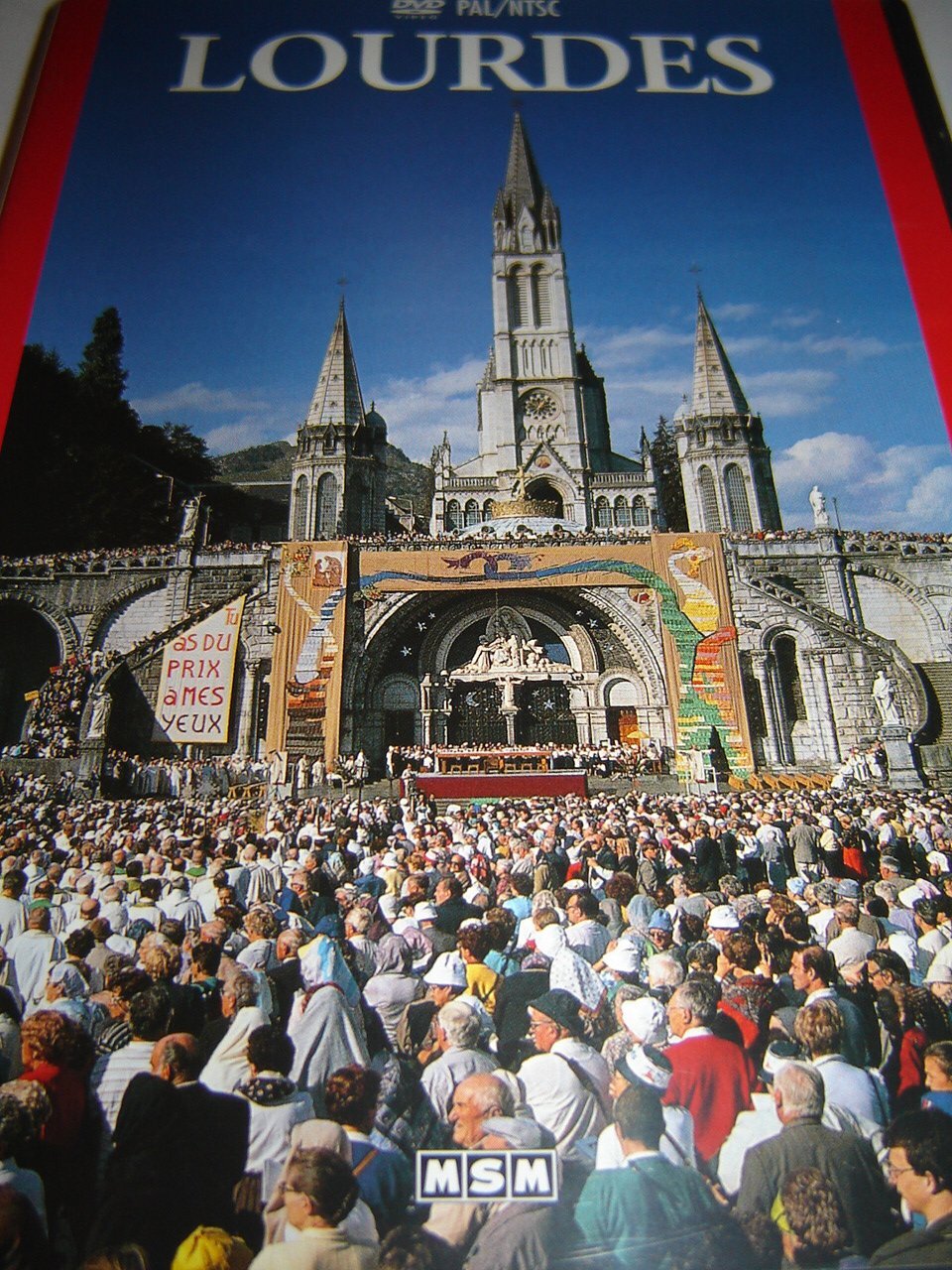 Livrenpoche : Lourdes / Travel DVD / Region 0 PAL/NTSC DVD / Bernadette Soubirous, Le Moulin de boly, Le cachot, Bartres, La Grotte, Les Apparitions, Nevers, Le Message, Les Sanctiaires / 22 tracks / 30 Minutes - XXX - DVD