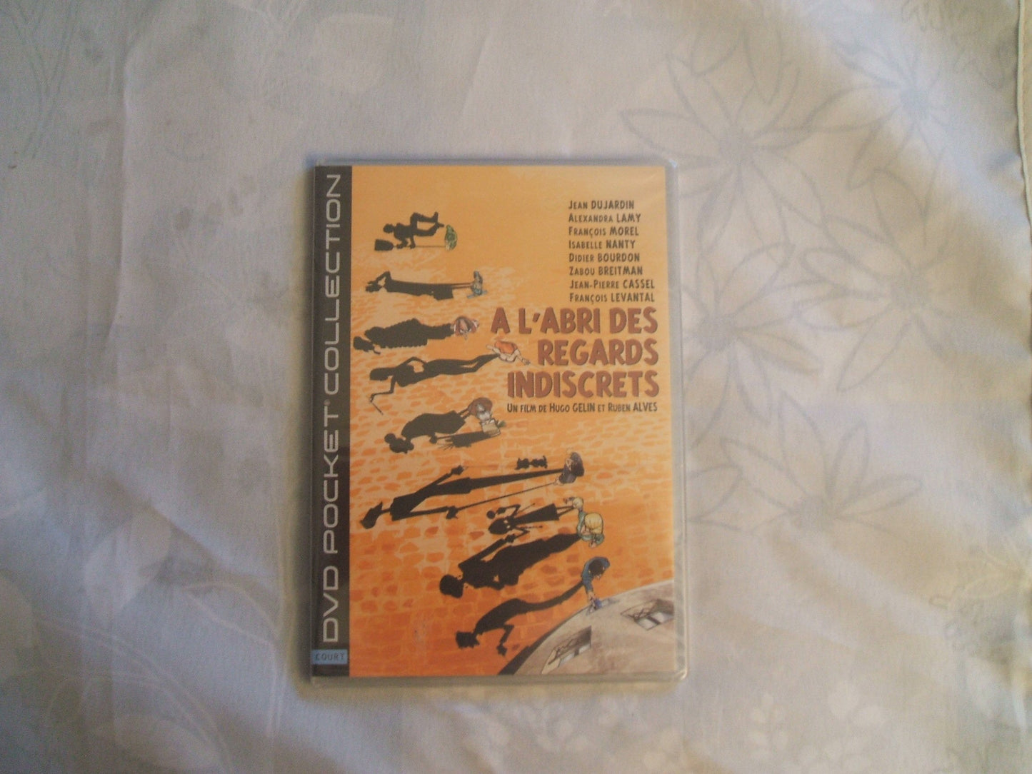 Livrenpoche : À l'abri des Regards indiscrets - Hugo Gélin, Ruben Alves - DVD