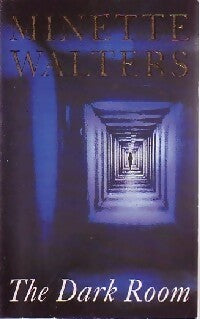Livrenpoche : The dark room - Minette Walters - Livre