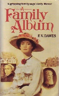 Livrenpoche : A family album - F.V. Dawes - Livre
