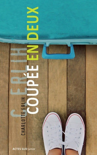 Livrenpoche : Coupée en deux - Charlotte Erlih - Livre