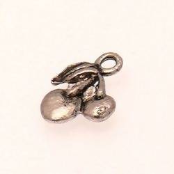 Perle breloque en métal forme cerises 15x20mm couleur argent vieilli (x 1)