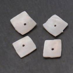 Perles en coquillage nacré forme Carrés 13x13mm (x 4)