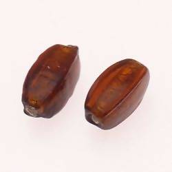 Perles en verre forme ovale 17x8mm avec une feuille d'argent couleur ambre (x 2)