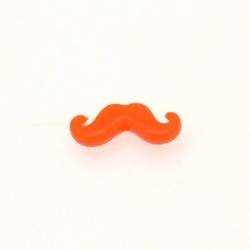 Perle résine forme moustache orange fluo 08x20mm (x 1)