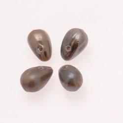 Perles en verre forme de grosses gouttes couleur marron clair brillant (x 4)