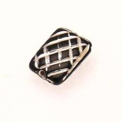 Perle en verre forme rectangle 21x16mm strié couleur noir et filets argent (x 1)