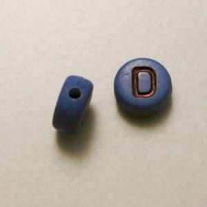 Perles acrylique alphabet Lettre D Ø8mm rond couleur bleu lettre noire (x 2)
