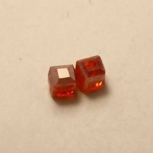 Perles en cristal AAA carré 6x6mm couleur rouge transparent (x 2)
