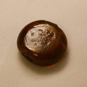 Perles en verre forme ronde feuille argent Ø22mm couleur ambre (x 1)