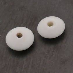 Perles en verre forme soucoupes Ø15mm couleur blanc opaque (x 2)