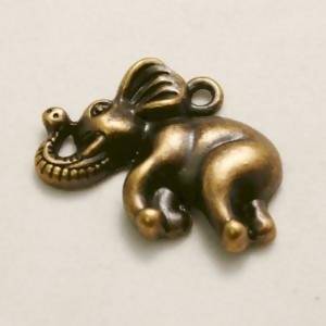 Perle en métal breloque éléphant profil grandes oreilles 28x21mm cuivre (x 1)