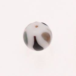Perle ronde en verre Ø18mm gris, noir et beige sur fond blanc opaque (x 1)
