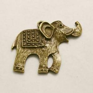 Perle en métal breloque éléphant gravé avec tapis 34x26mm coul. bronze (x 1)