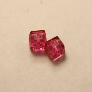 Perles en cristal AAA carré 6x6mm couleur rose fushia transparent (x 2)