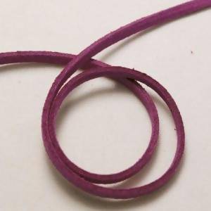 Lacet faux daim 3x1,5mm couleur violet (x 1m)