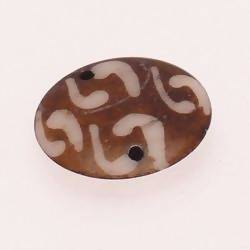 Perle en corne décor main forme disque Ø22mm motif virgules beiges sur fond marron (x 1)