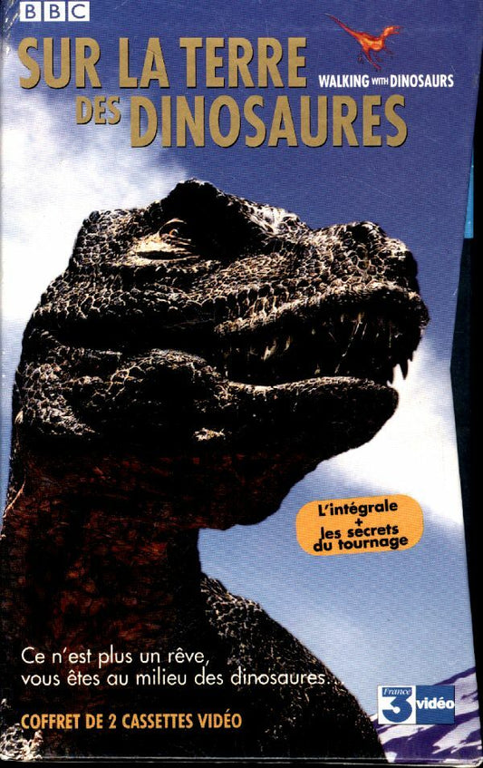 Livrenpoche : Sur la terre des dinosaures : Intégrale de la série en 6 épisodes + Making of (2 VHS) - Tim Haines - VHS