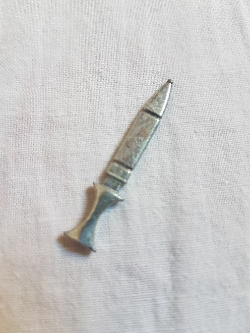 Livrenpoche : Poignard Cluedo -  - Divers