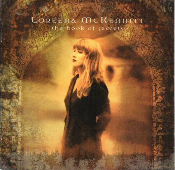 Livrenpoche : Loreena Mckennitt - The book of secrets - Loreena McKennitt - CD