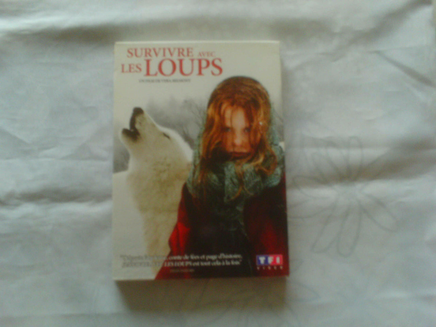 Livrenpoche : Survivre avec Les Loups - Véra Belmont - DVD