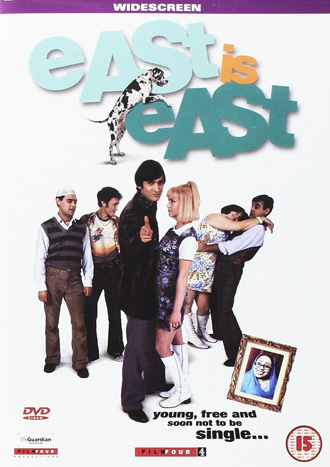 Livrenpoche : East is east - Damien O'Donnell - DVD