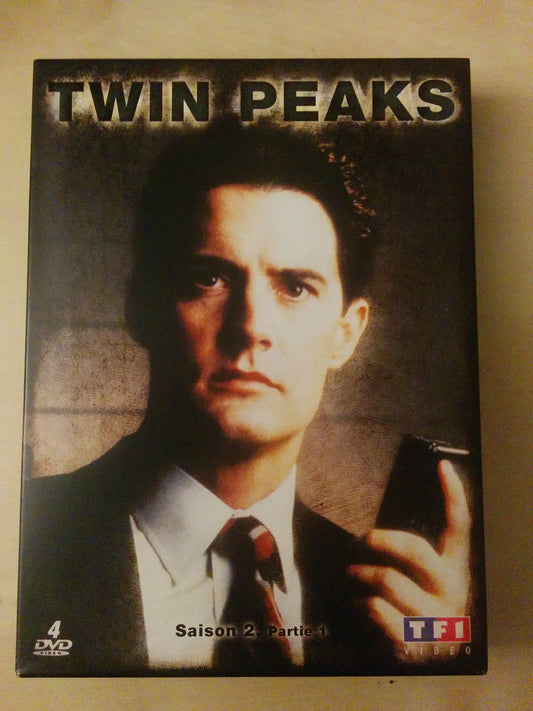 Livrenpoche : Twin Peaks Saison 2 Partie 1 (Coffret 4 DVD) - David Lynch, Lesli Linka Glatter, Duwayne Dunham, Tim Hunter, Todd Holland, Graeme Clifford, Caleb Deschanel, Tina Rathbourne - DVD