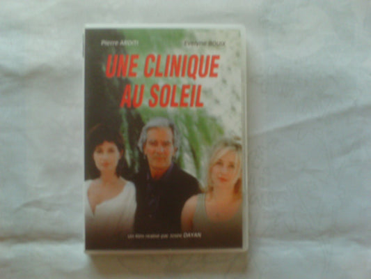 Livrenpoche : Une Clinique au Soleil - Josée Dayan - DVD