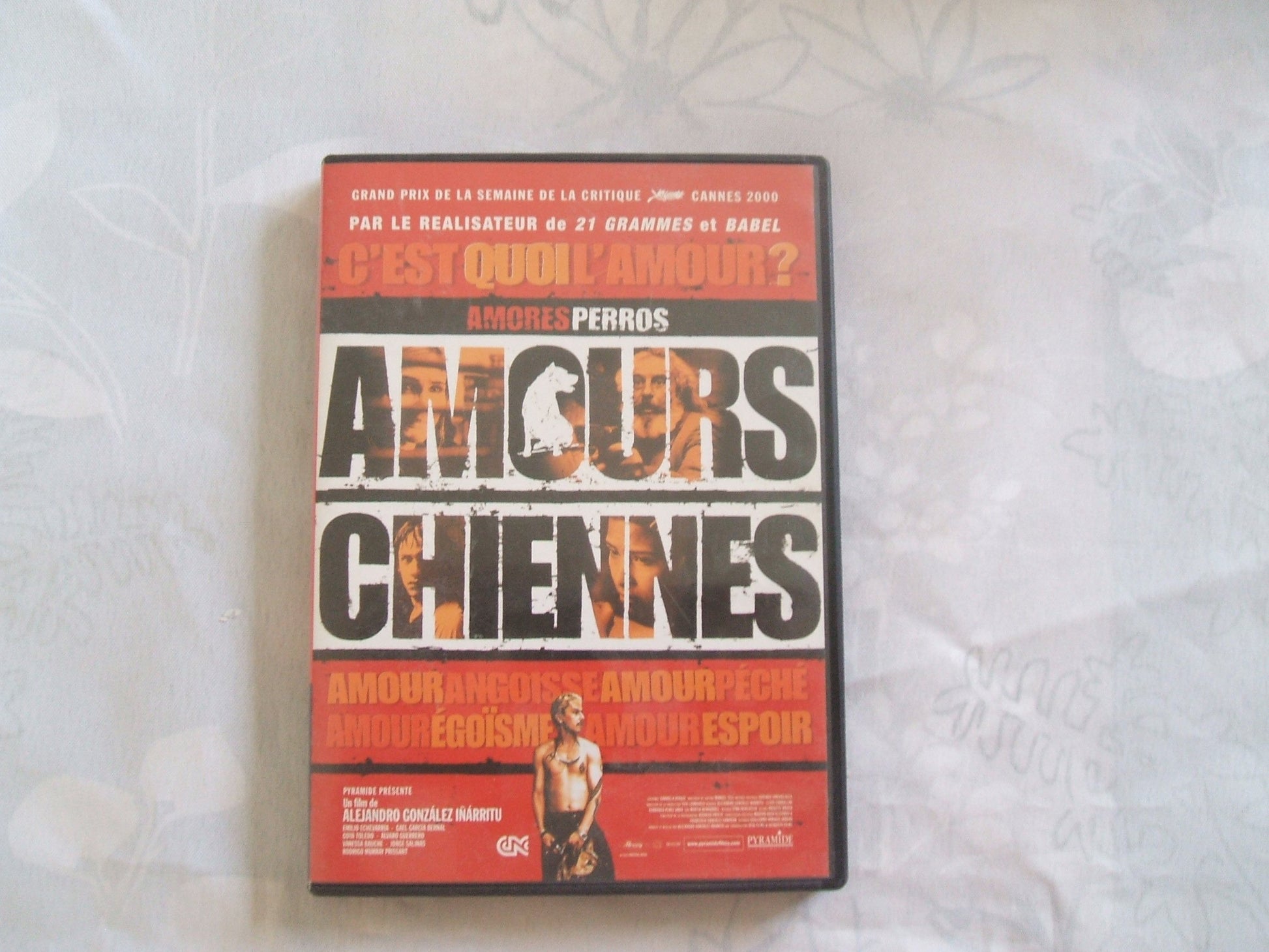 Livrenpoche : Amours chiennes - Alejandro González Iñárritu - DVD