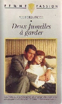Livrenpoche : Deux jumelles à garder - Victoria Price - Livre