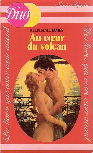 Livrenpoche : Au coeur du volcan - Stephanie James - Livre