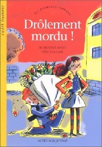 Livrenpoche : Drôlement mordu - Jo Hoestlandt - Livre