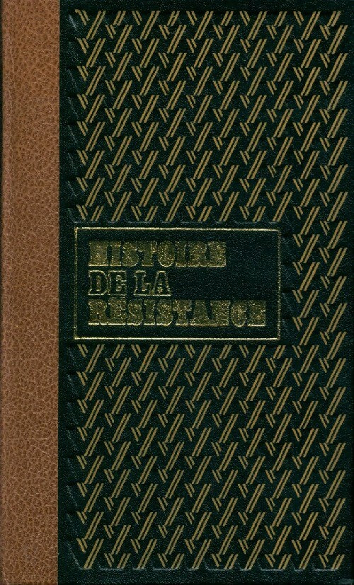 Livrenpoche : L'espionne n°1 : La chatte - Gordon Young - Livre