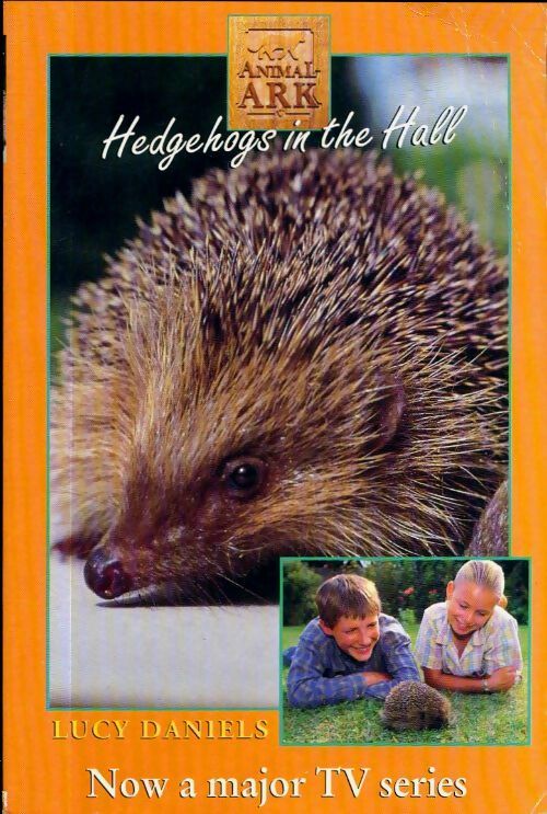 Livrenpoche : Hedgehogs in the hall - Lucy Daniels - Livre