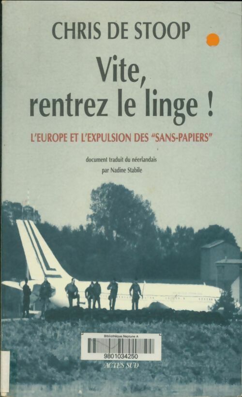 Livrenpoche : Vite, rentrez le linge ! - Chris De Stoop - Livre