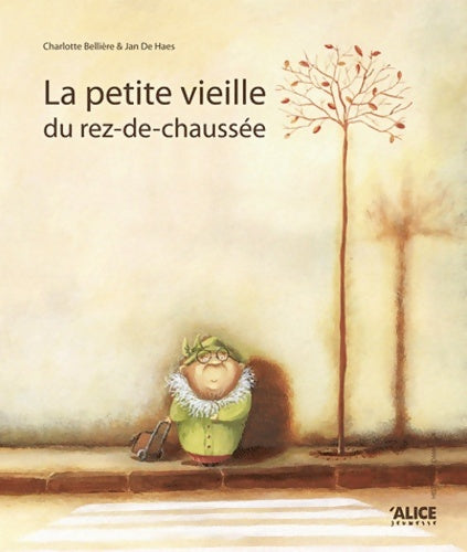Livrenpoche : La petite vieille du rez-de-chaussée - Charlotte Belliere - Livre