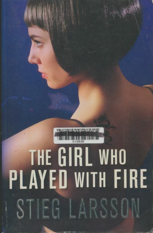 Livrenpoche : The girl who played with fire - Stieg Larsson - Livre