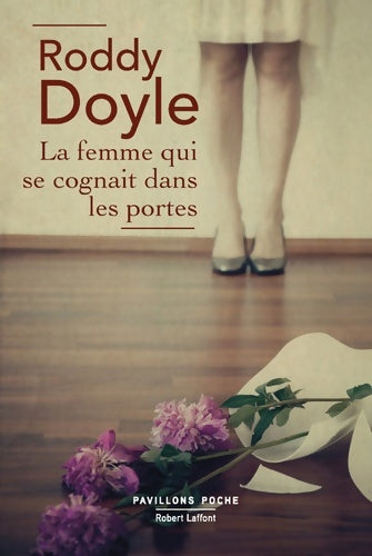 Livrenpoche : La femme qui se cognait dans les portes - Roddy Doyle - Livre