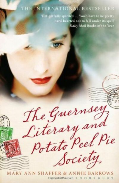 The Guernsey literary and potato peel pie society - Mary Ann Shaffer ; Annie Barrows ; Annie Shaffer -  Bloomsbury GF - Livre
