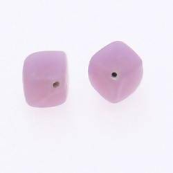 Perle en verre forme cube 10x10mm couleur rose opaque (x 2)