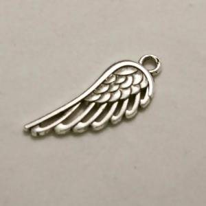 Perle en métal breloque grande aile ange avec plumes 20x51 mm coul. argent (x 1)