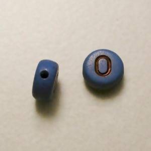 Perles acrylique alphabet Lettre O Ø8mm rond couleur bleu lettre noire (x 2)