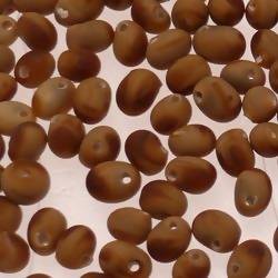 Perles en verre forme de petite goutte Ø5mm couleur marron clair givré (x 10)