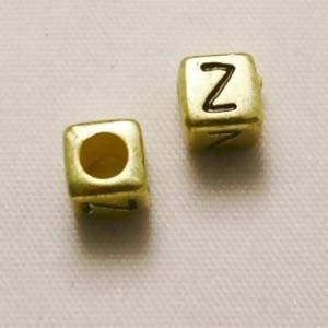 Perles Acrylique Alphabet Lettre Z 6x6mm carré blanc fond or (x 2)