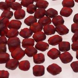 Perles en verre forme petit carré 6x6mm couleur rubis transparent (x 10)