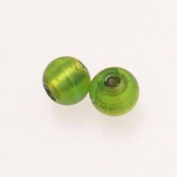 Perle en verre ronde Ø12mm avec une feuille d'argent couleur vert (x 2)