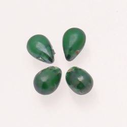 Perles en verre forme de grosses gouttes couleur vert foncé brillant (x 4)
