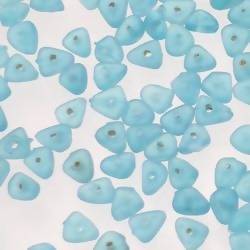 Perles en verre forme petit triangle couleur bleu turquoise givré (x 10)